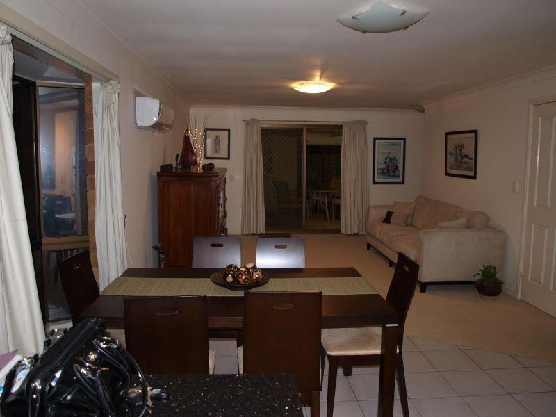 52/12 Landau Court, Miami QLD 4220