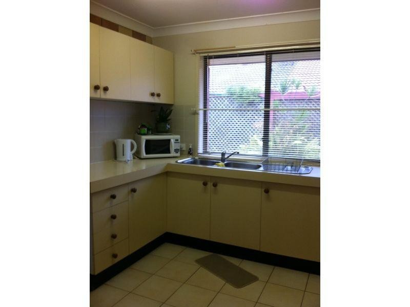 38/12 Landau Court, Miami QLD 4220