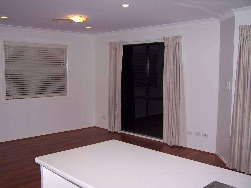 28/316 Long Street, Graceville QLD 4075