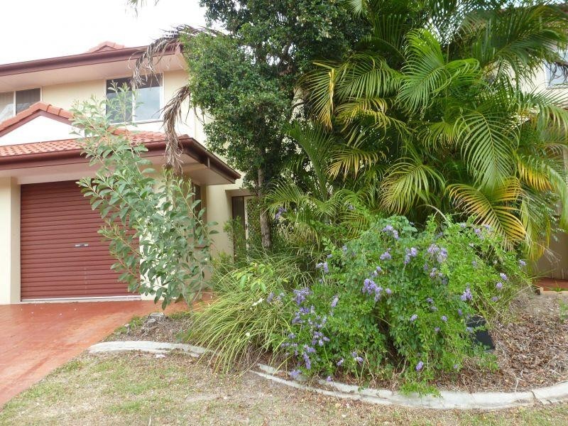 102 Alexander Drive, Highland Park QLD 4211