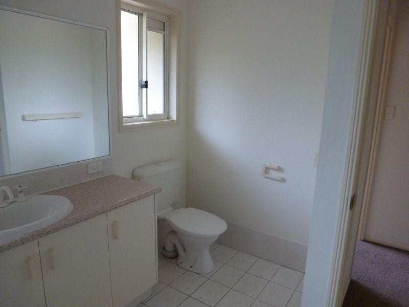 102 Alexander Drive, Highland Park QLD 4211