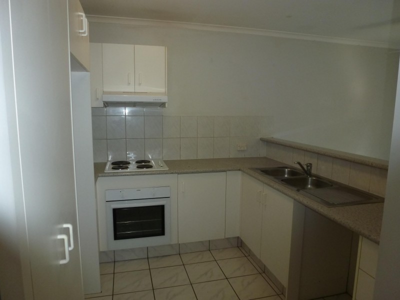 102 Alexander Drive, Highland Park QLD 4211