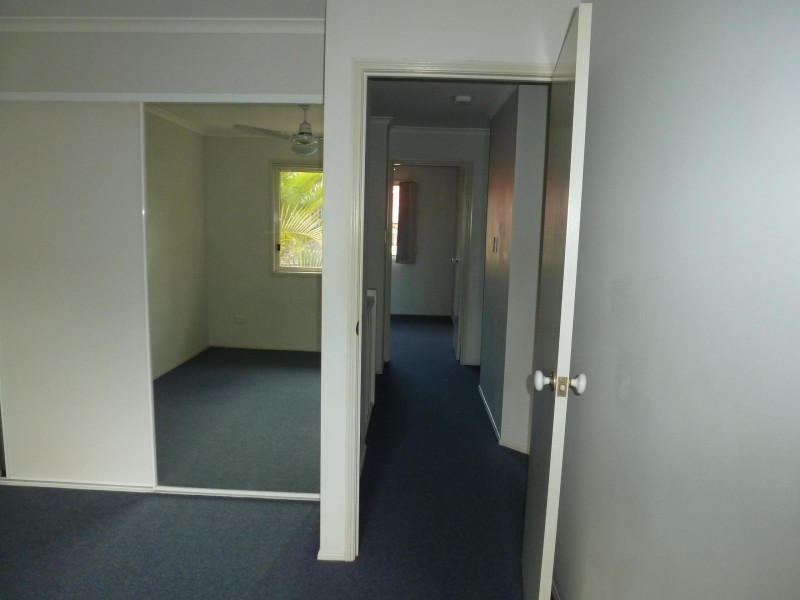 102 Alexander Drive, Highland Park QLD 4211