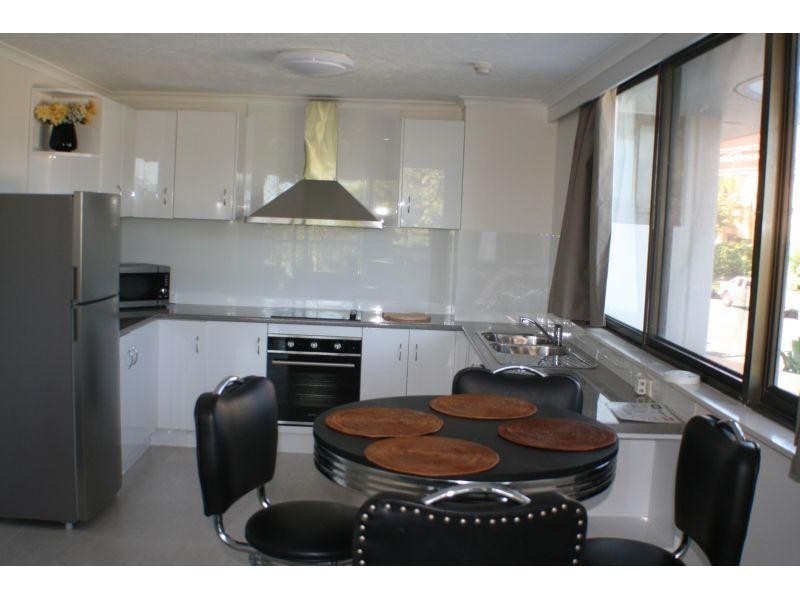 Apartment/4/43 Enderley Avenue, Surfers Paradise QLD 4217