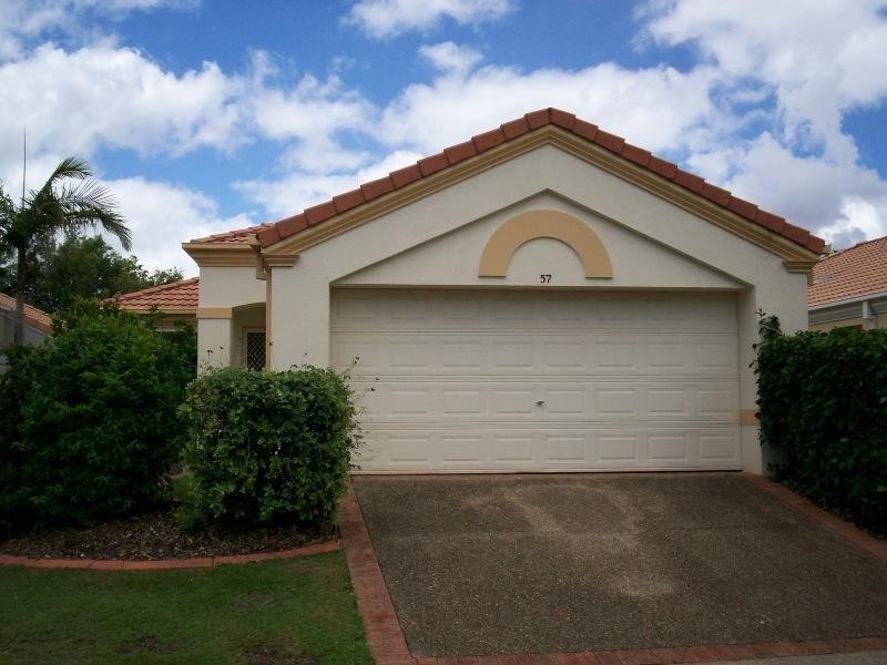 57/2 Langport Parade, Mudgeeraba QLD 4213