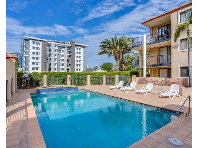 16-26 Waverley Street, Southport QLD 4215