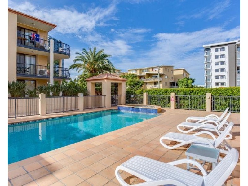 16-26 Waverley Street, Southport QLD 4215