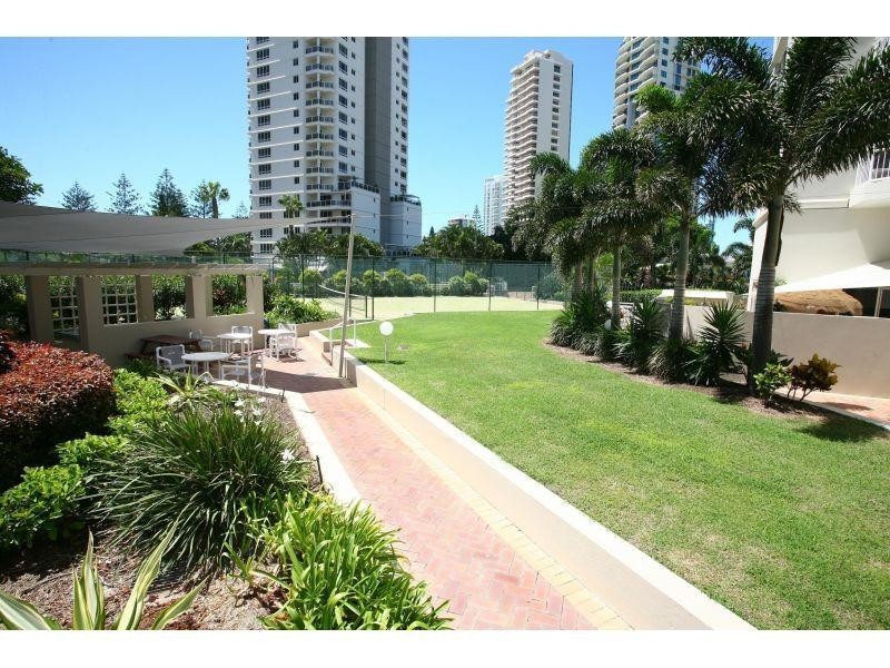 Main Beach QLD 4217