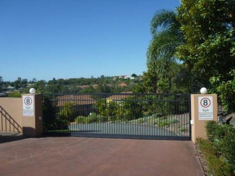 27/13 Hervey Street, Pacific Pines QLD 4211