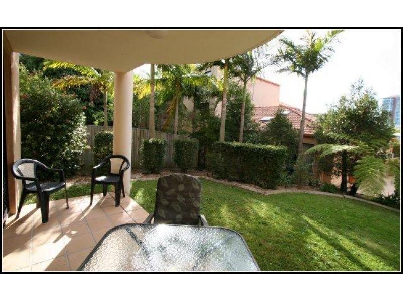 16-26 Waverley Street, Southport QLD 4215