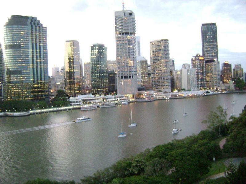 321 Main Street, Kangaroo Point QLD 4169