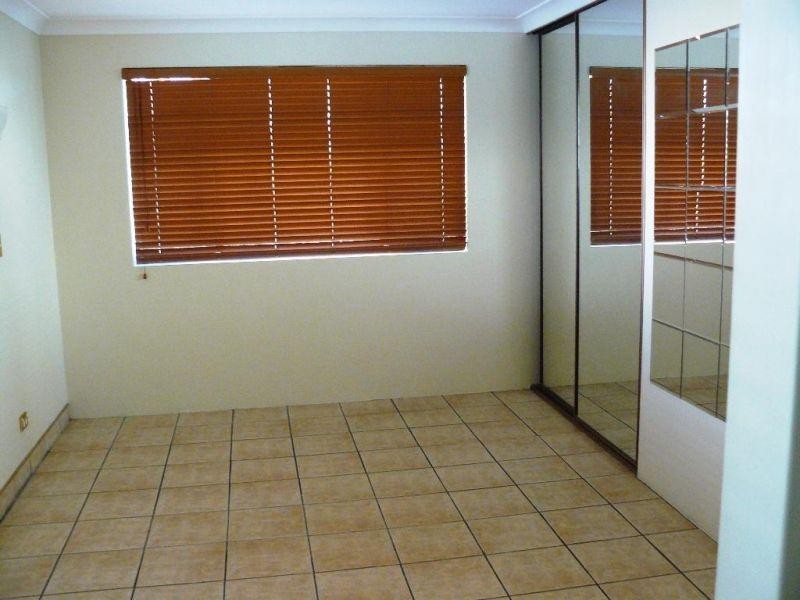 9 Bayview Street, Runaway Bay QLD 4216