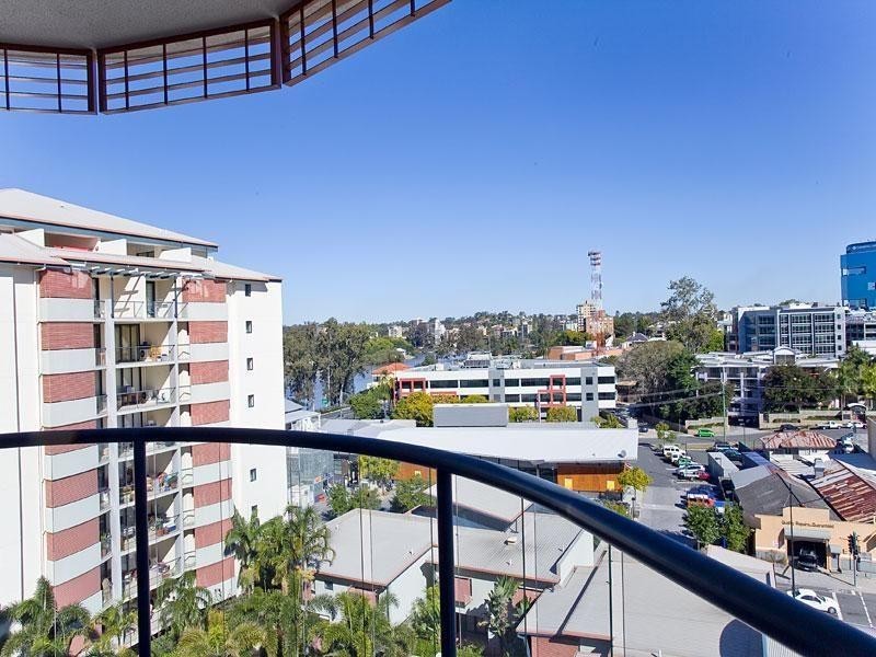 9 Sylvan Road, Toowong QLD 4066