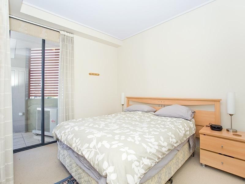 9 Sylvan Road, Toowong QLD 4066