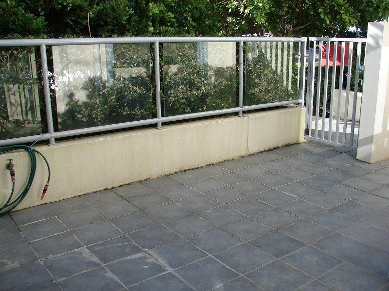 11/6 Fifth Avenue, Burleigh Heads QLD 4220