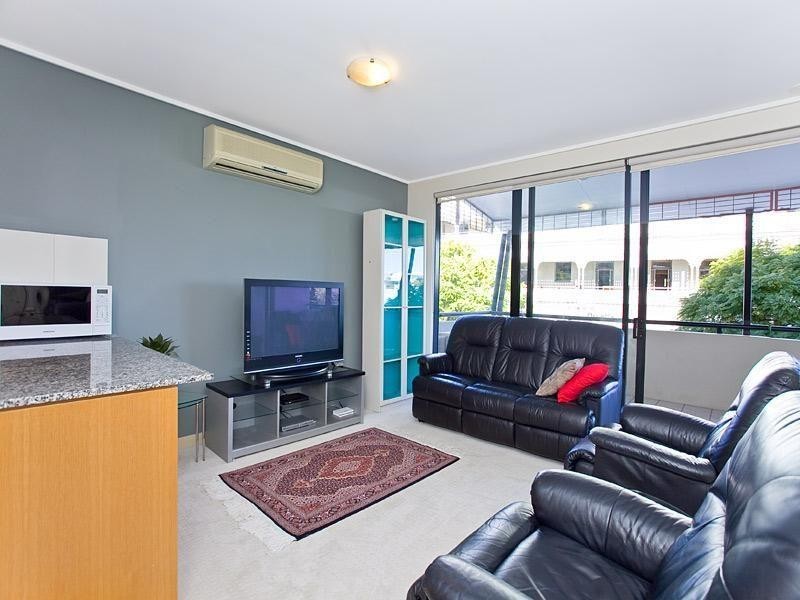 9 Sylvan Road, Toowong QLD 4066