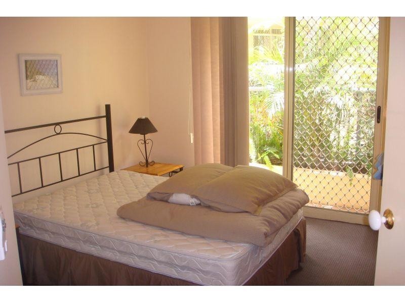 6/416 Marine Parade, Biggera Waters QLD 4216