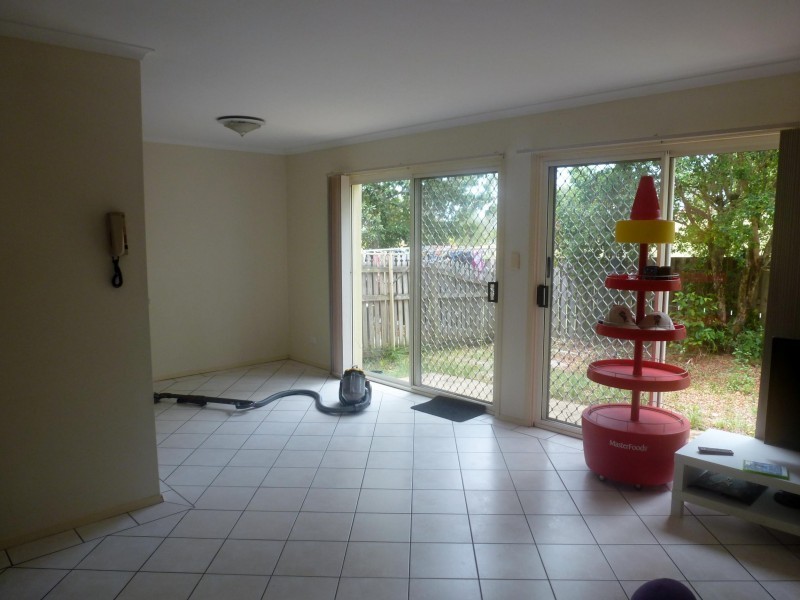 102 Alexander Drive, Highland Park QLD 4211