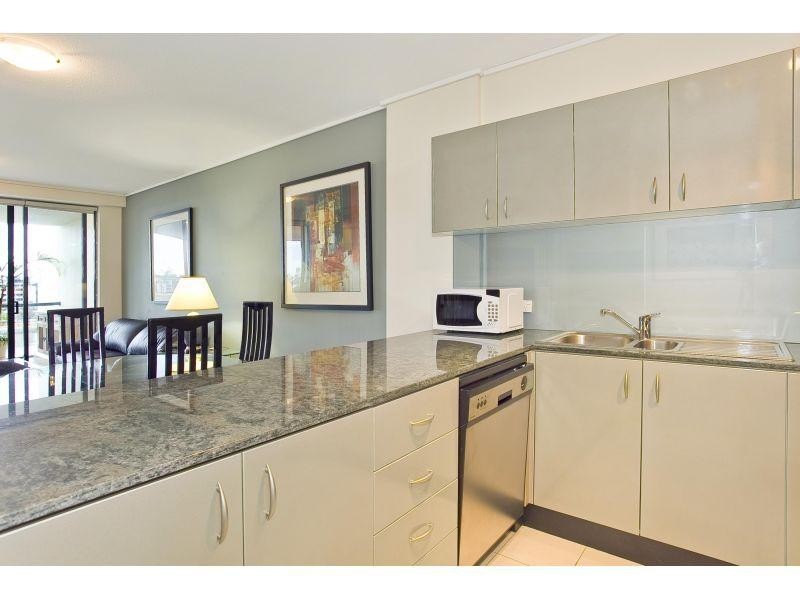 9 Sylvan Road, Toowong QLD 4066