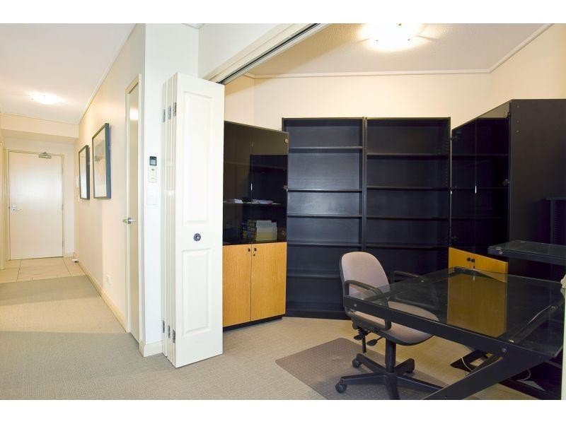 9 Sylvan Road, Toowong QLD 4066