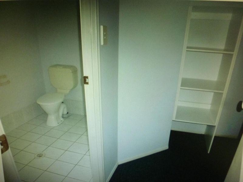 102 Alexander Drive, Highland Park QLD 4211