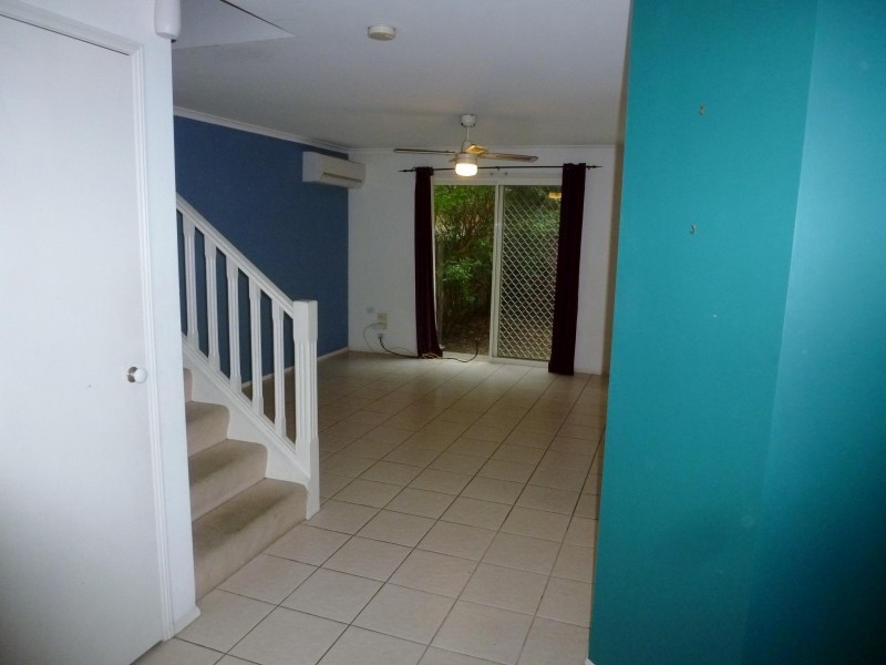 77/102 Alexander Drive, Highland Park QLD 4211