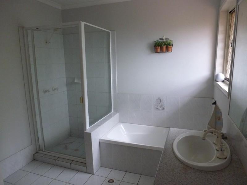 77/102 Alexander Drive, Highland Park QLD 4211