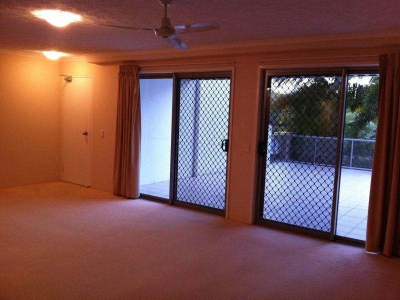 002/1880 Gold Coast Highway, Burleigh Heads QLD 4220