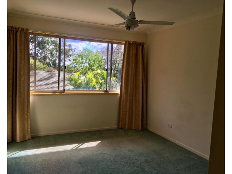 30/6-20 Ben Lomond Drive, Highland Park QLD 4211