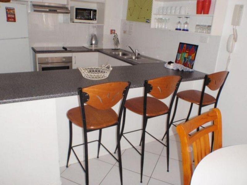 25-27 Peninsular Drive, Surfers Paradise QLD 4217