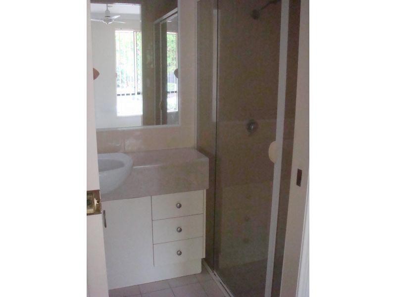 20 Brown Street, Labrador QLD 4215