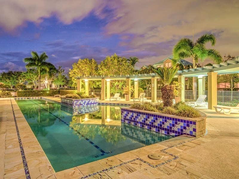 1 The Vistas Drive, Carrara QLD 4211