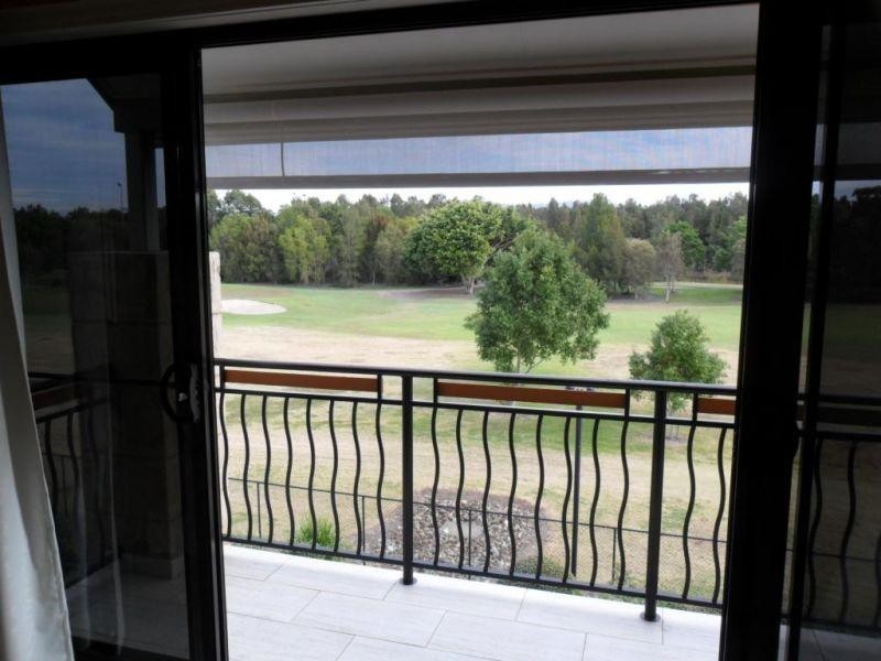 1 The Vistas Drive, Carrara QLD 4211