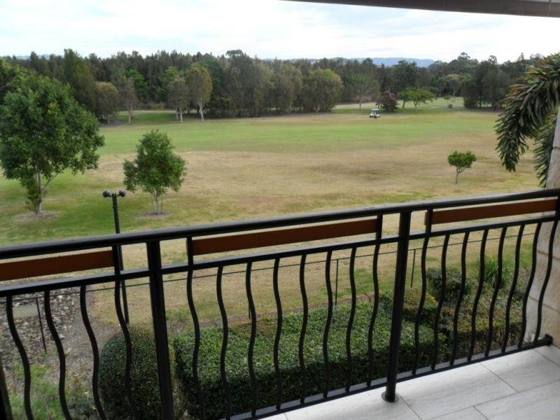 1 The Vistas Drive, Carrara QLD 4211