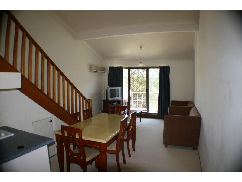 Townhouse 71/43 Enderley Avenue, Surfers Paradise QLD 4217