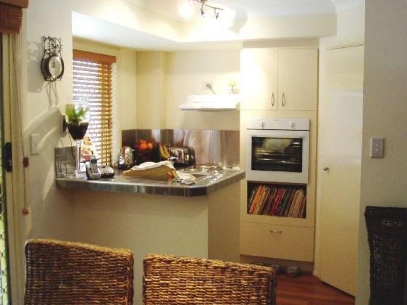 23 Tristan Court, Benowa QLD 4217