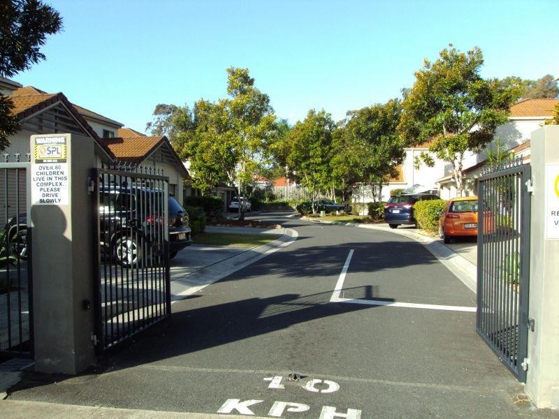 Lodge 1 Unit 3/87-91 Heeb Street, Ashmore QLD 4214