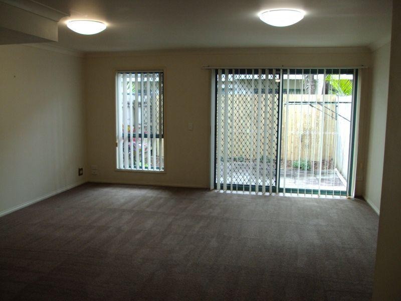 Lodge 1 Unit 3/87-91 Heeb Street, Ashmore QLD 4214