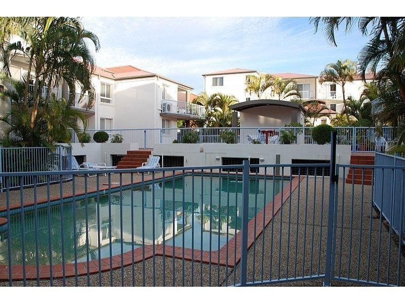Unit/18/12 Lloyd Street, Southport QLD 4215