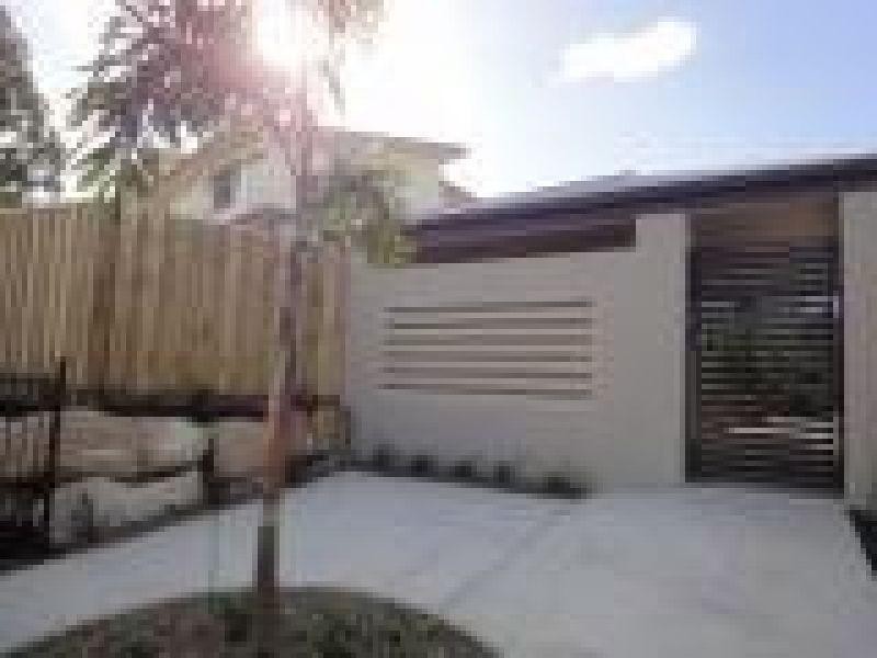 2 Weir Drive, Upper Coomera QLD 4209