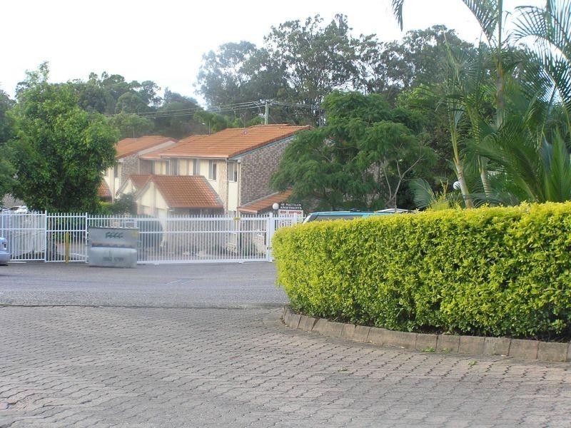 42 Murev Way, Carrara QLD 4211