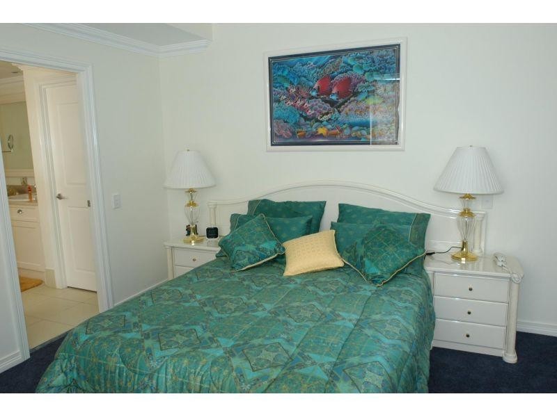 212 Marine Parade, Labrador QLD 4215