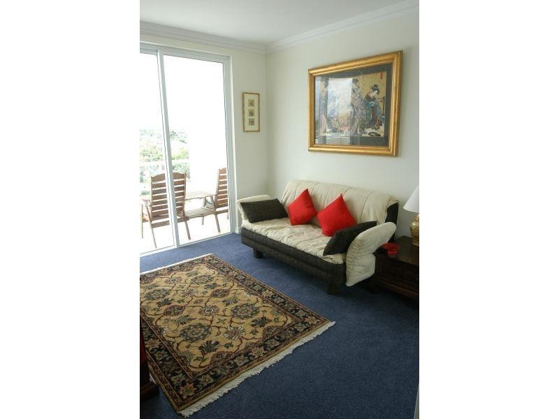 212 Marine Parade, Labrador QLD 4215