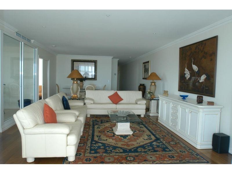 212 Marine Parade, Labrador QLD 4215