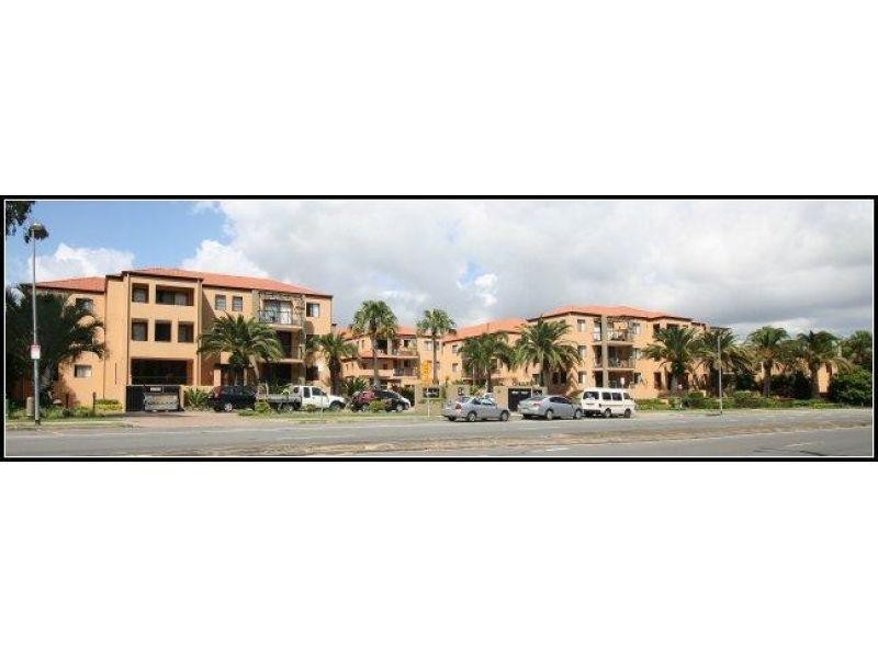 24 Slatyer Avenue, Bundall QLD 4217