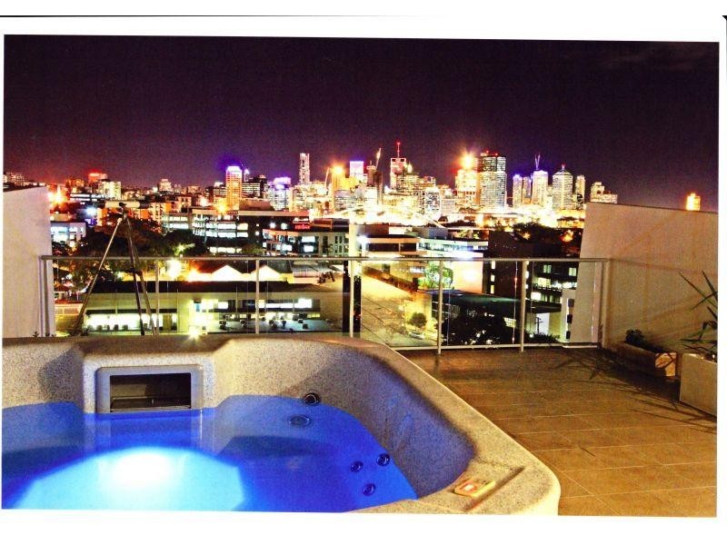 Penthouse/31/15 Walsh Street, Milton QLD 4064
