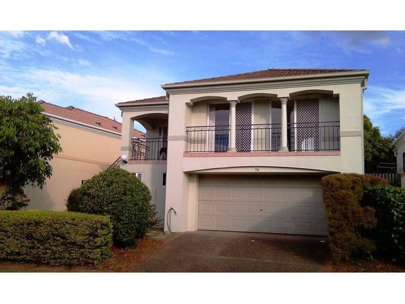 2 Langport Parade, Mudgeeraba QLD 4213