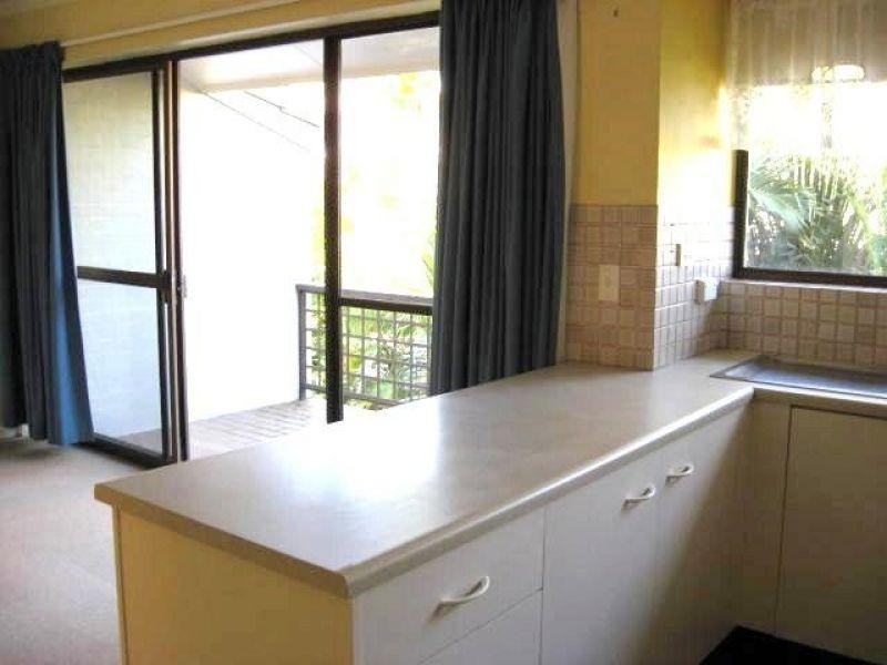 111 Markeri Street, Mermaid Waters QLD 4218