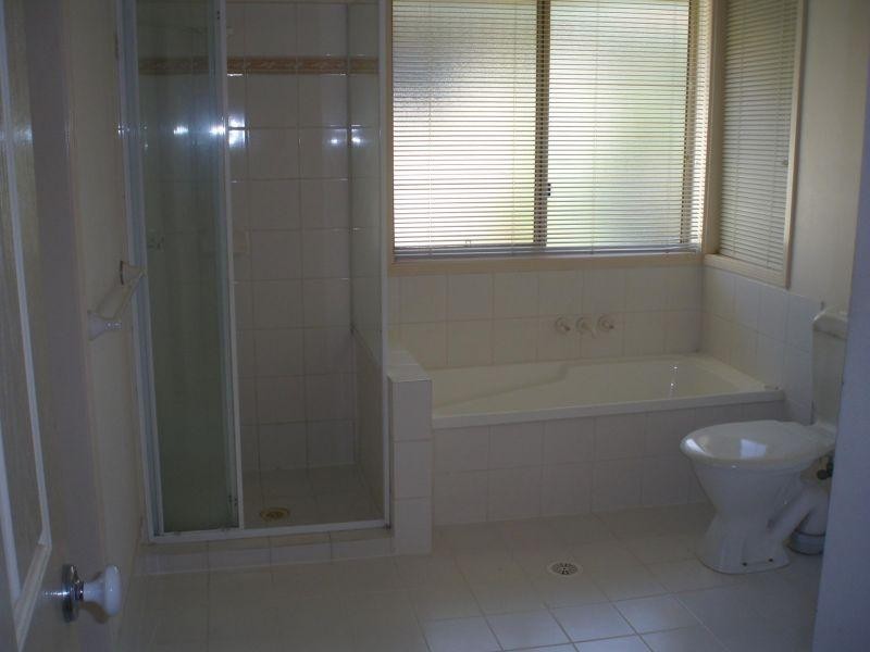 152 Palm Meadows Drive, Carrara QLD 4211