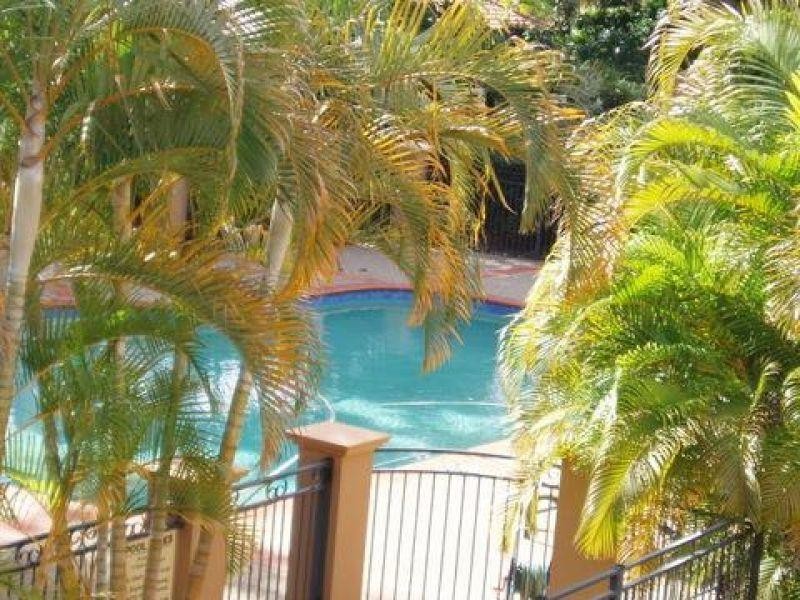 85 Palm Meadows Drive, Carrara QLD 4211